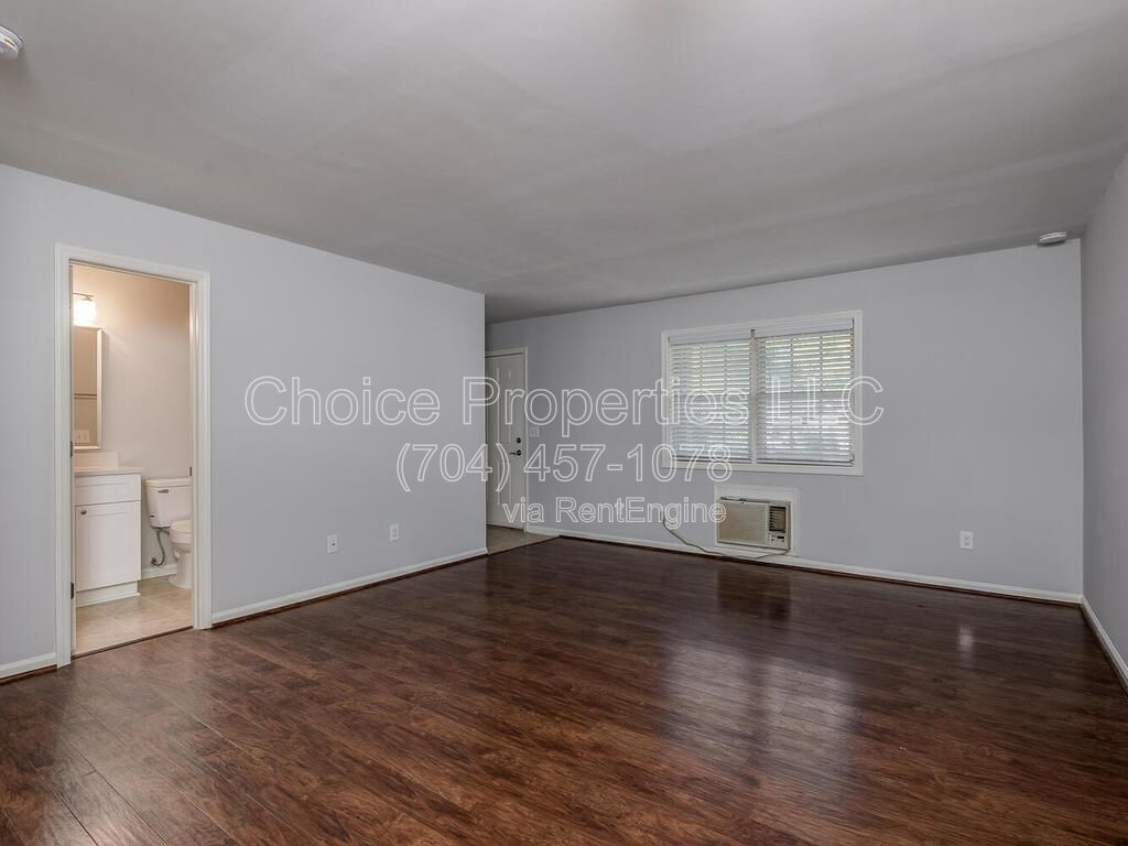 Super cute 1 bedroom, 1 bathroom apartment in West Charlotte! property image