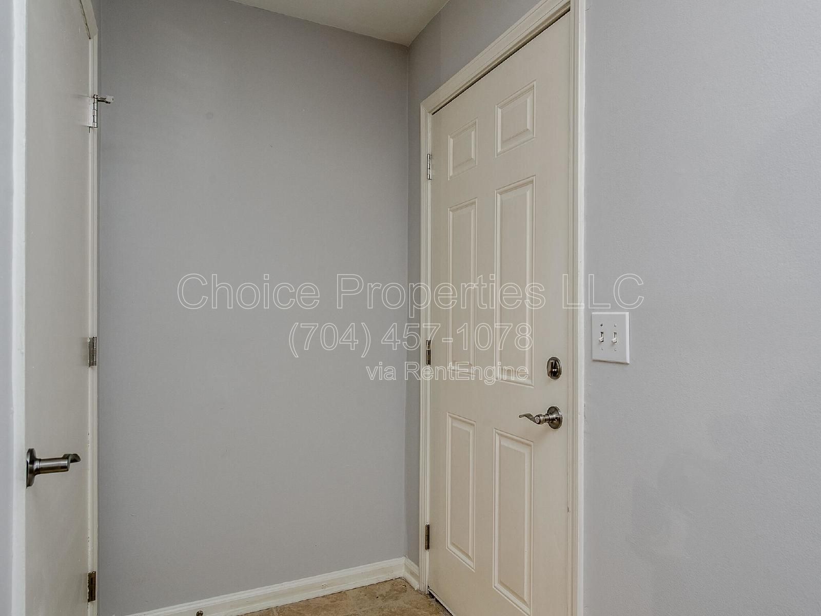 Super cute 1 bedroom, 1 bathroom, apartment in West Charlotte! property image