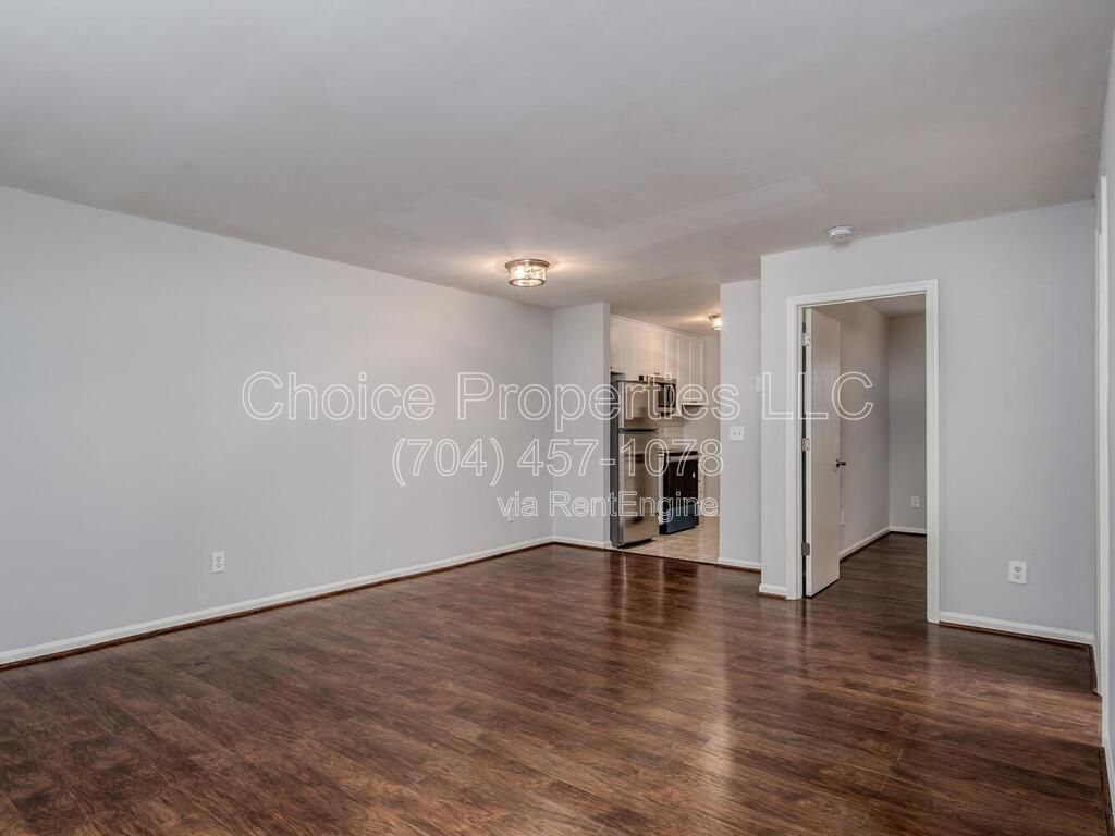 Super cute 1 bedroom, 1 bathroom, apartment in West Charlotte! property image