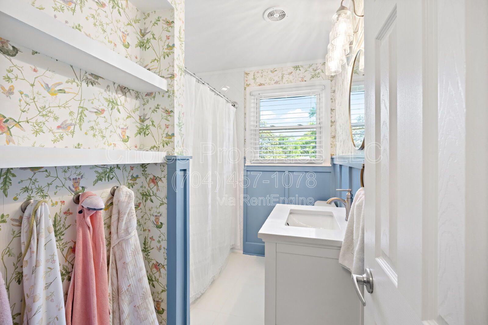 Charming 3-Bed Sanctuary with 3.5 Baths and tons of Comfort in Charlotte! property image