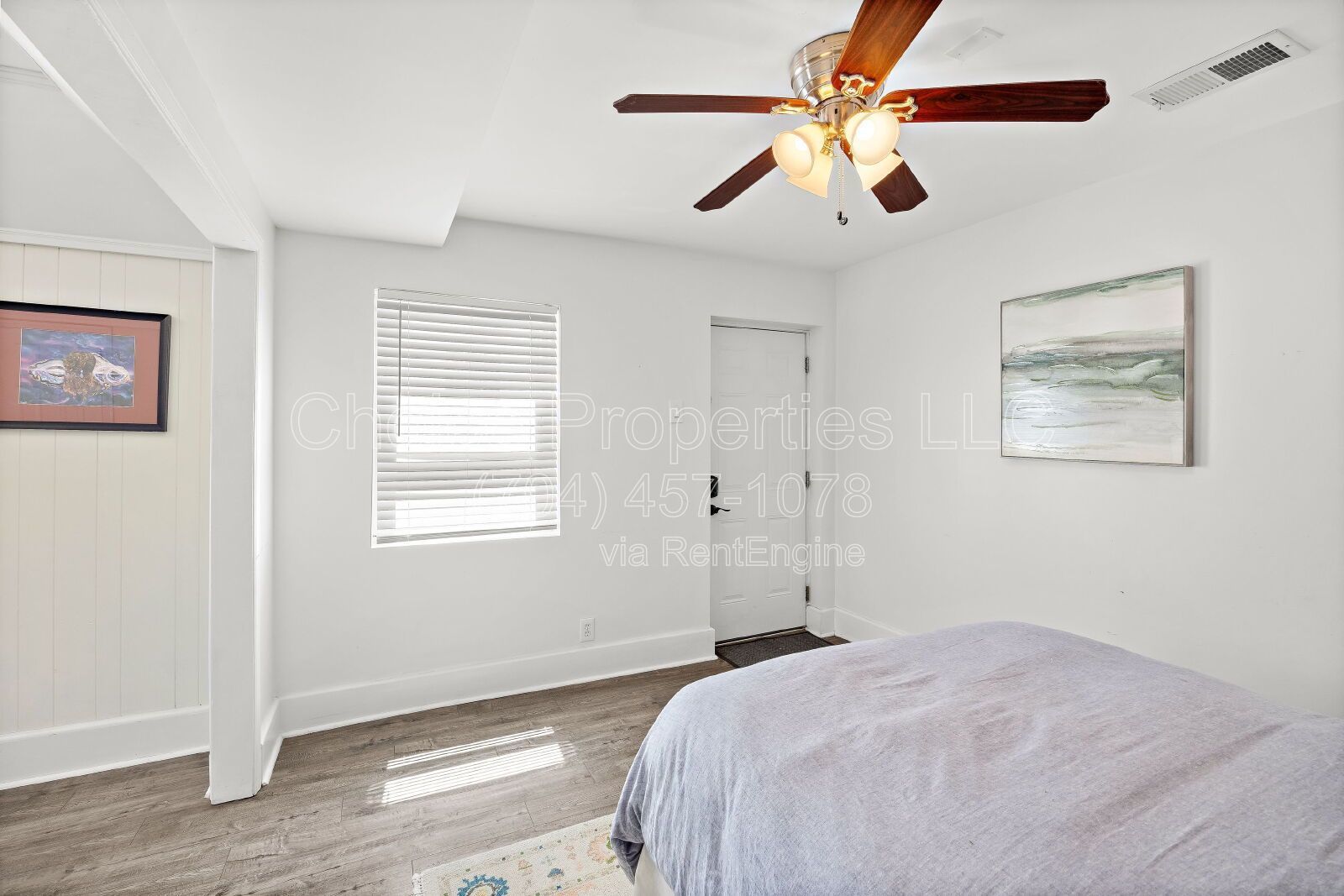 Charming 3-Bed Sanctuary with 3.5 Baths and tons of Comfort in Charlotte! property image