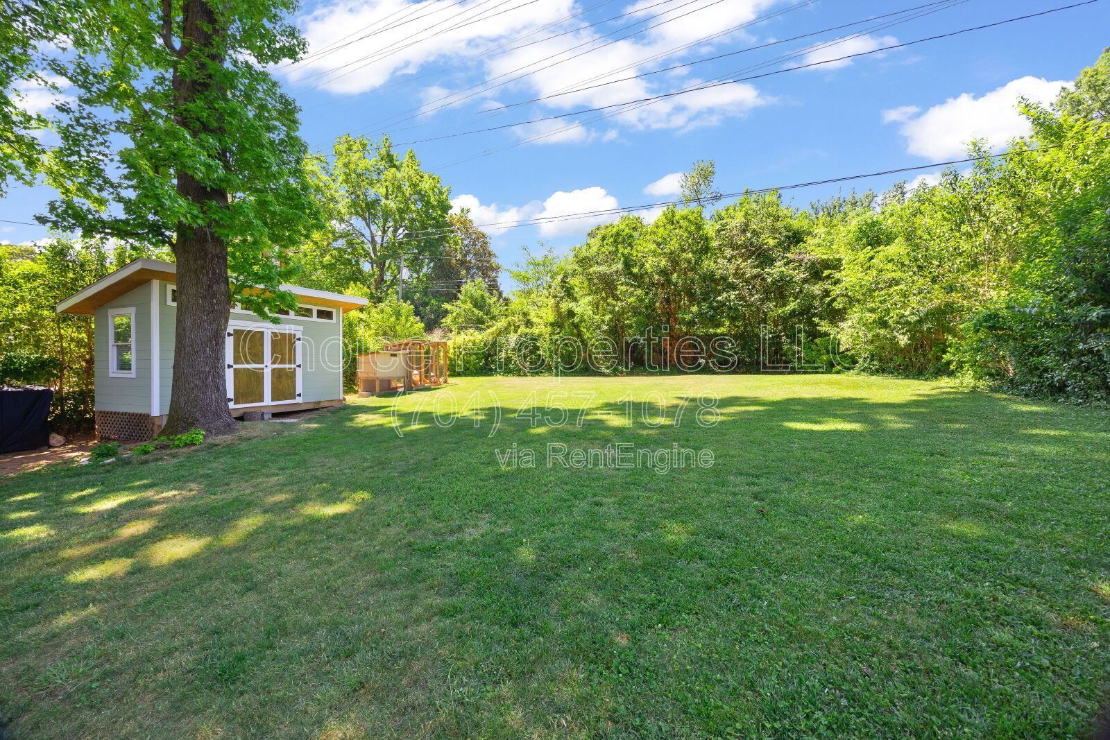 Charming 3-Bed Sanctuary with 3.5 Baths and tons of Comfort in Charlotte! property image