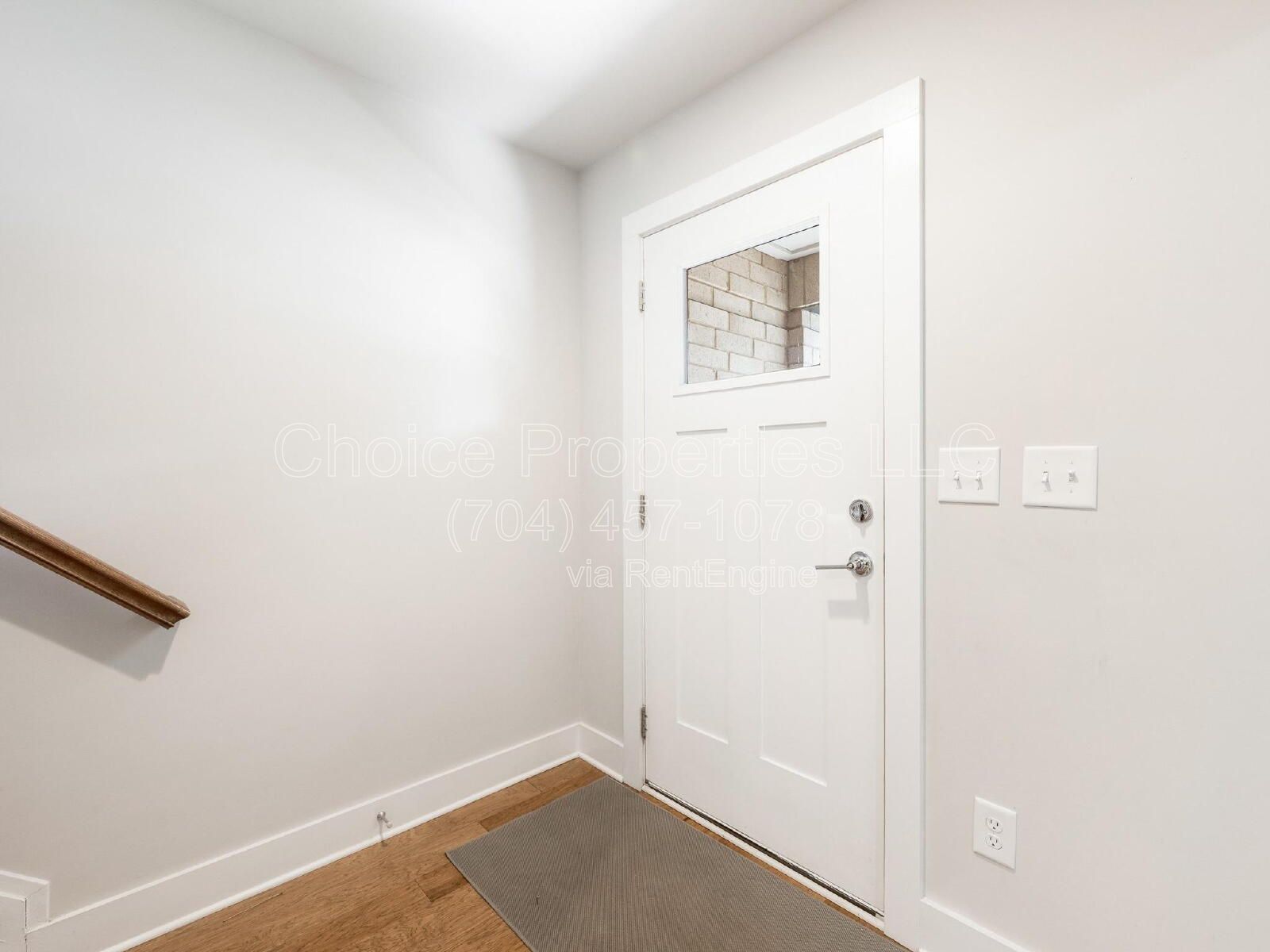 Spacious 3-Bed Condo Retreat with 3.5 Baths in Prime Charlotte Location – 2070 Sq Ft of Modern Living! property image