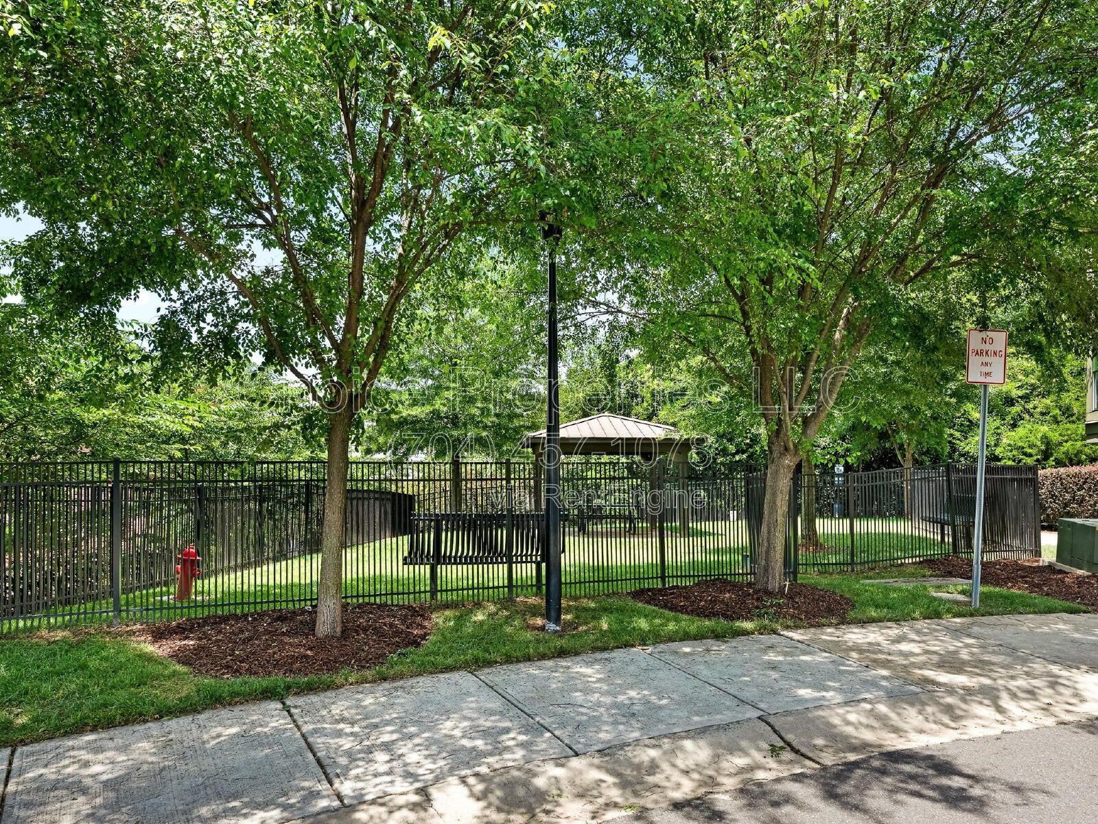 Spacious 3-Bed Condo Retreat with 3.5 Baths in Prime Charlotte Location – 2070 Sq Ft of Modern Living! property image